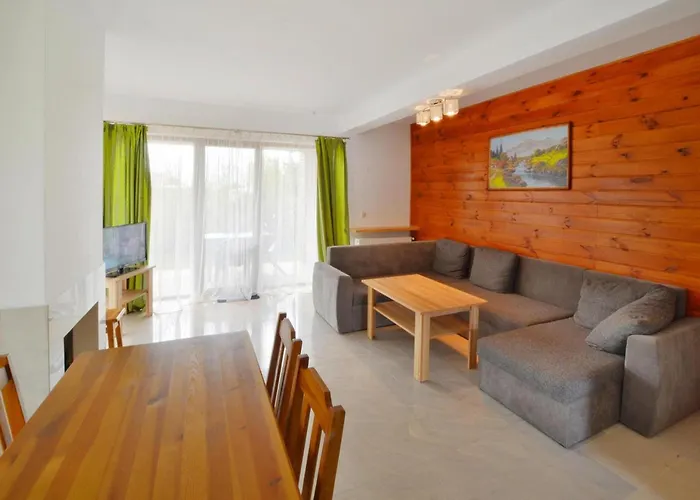 With Garden, Close To The Casa vacanze